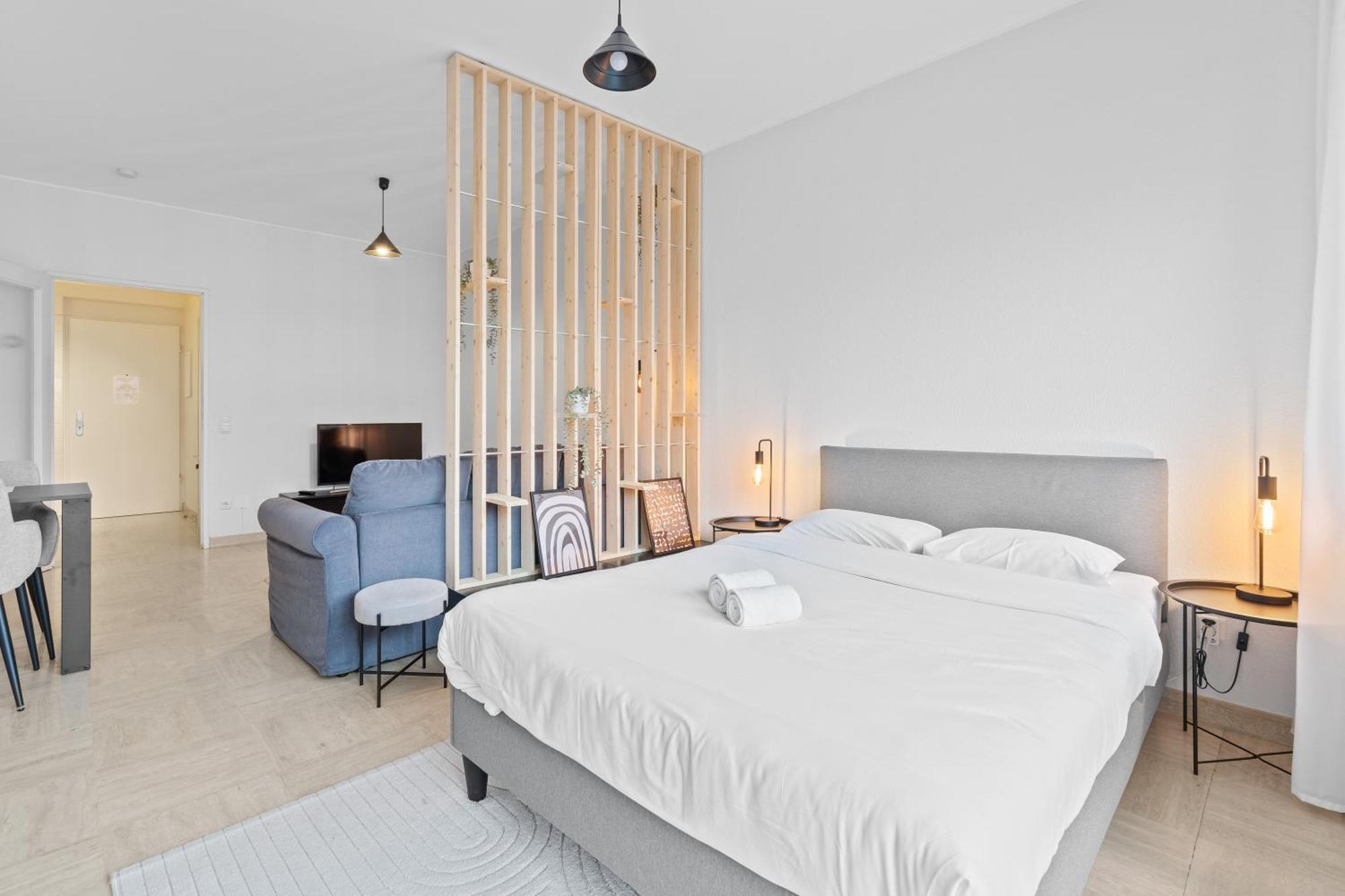 In Center 15min From Airport Appartement